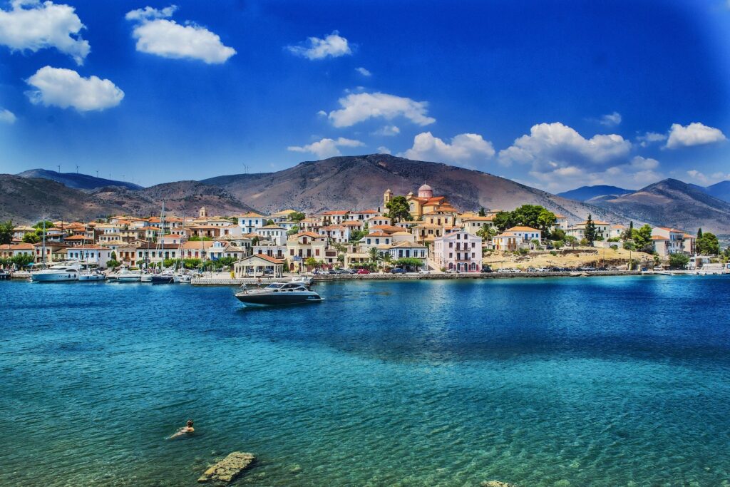 VAT suspension scheme boost Greece holiday homes sales